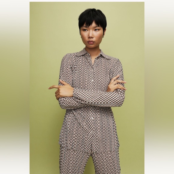 Textured Jersey button up shirt H&M NWT - Picture 2 of 6